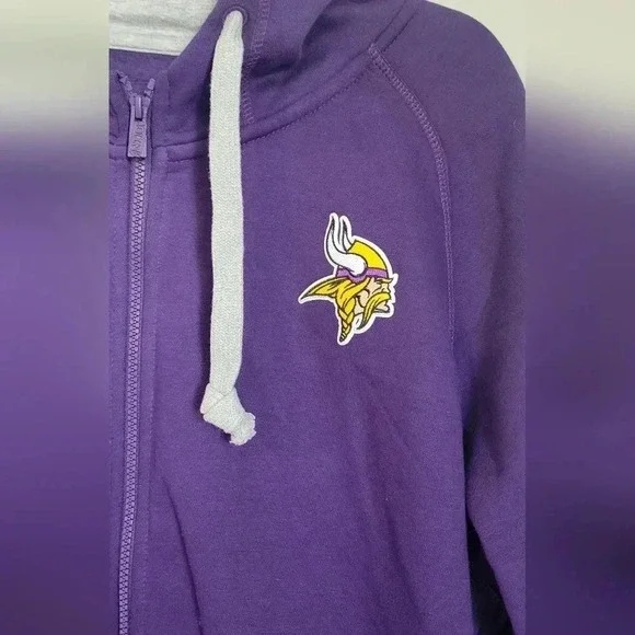 Minnesota Vikings  Men's Antigua Purple Logo Full Zip Up Hoodie Sweatshirt - Picture 8 of 8